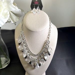 Paparazzi silver and crystal necklace with matching crystal earrings